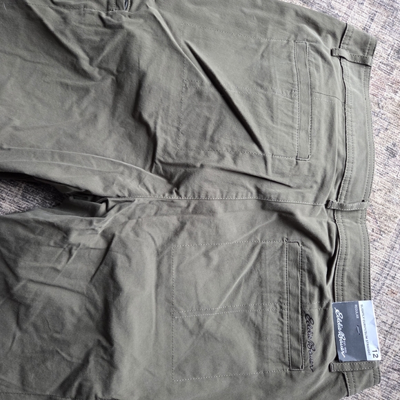 Eddie Bauer Guides Day Off Straight Chino Dark Thyme 12 - Picture 8 of 11